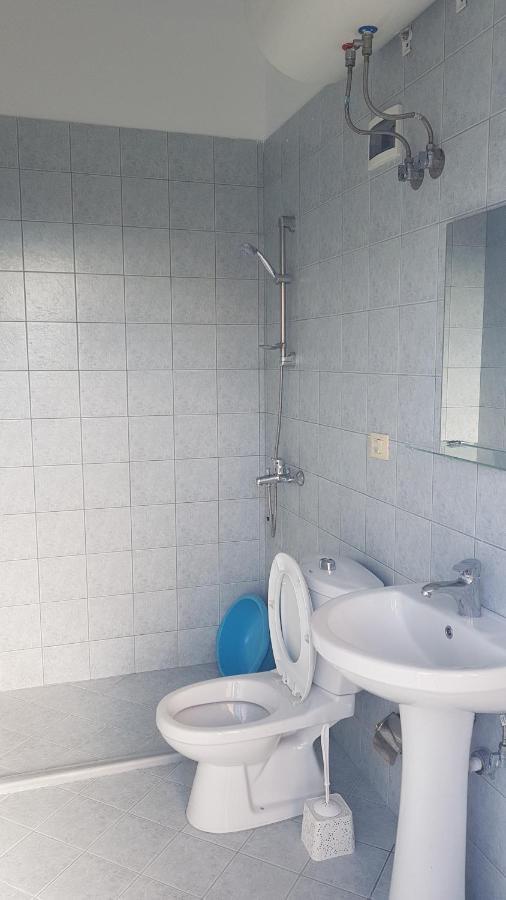 Aralis Rooms Sarande Exterior photo