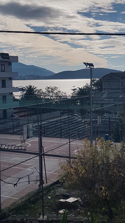Aralis Rooms Sarande Exterior photo