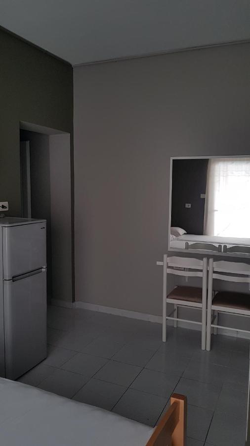 Aralis Rooms Sarande Exterior photo